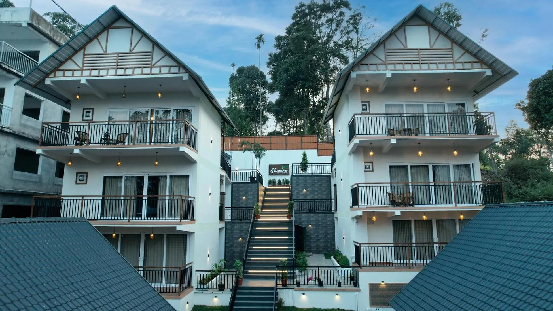 **** Otel Evaara Resorts Anachal Hindistan