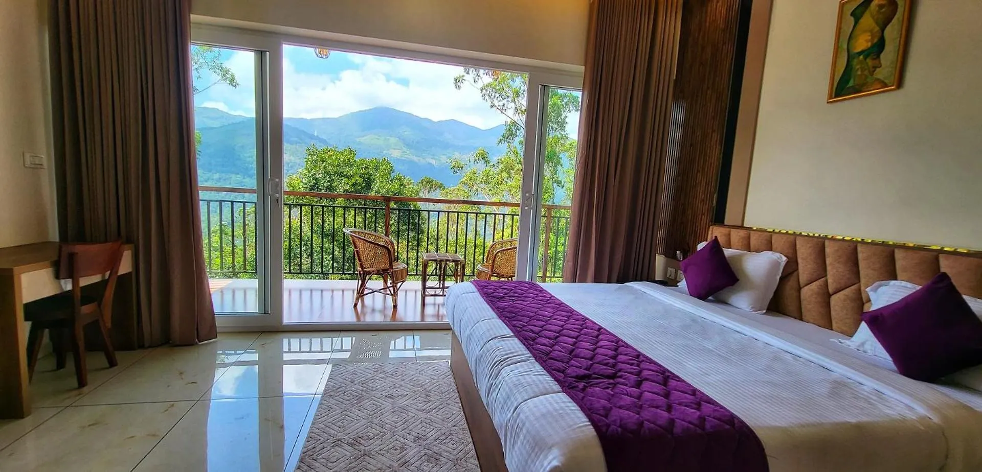 Evaara Resorts Anachal Otel